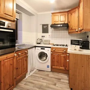 https://comfortable-1-bedroom-house-with-free-parking.hotelsin-nottingham.com